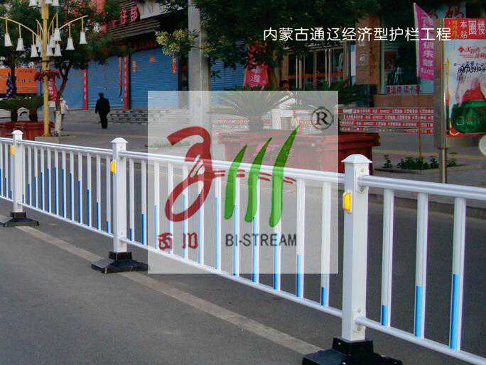 為什么鋅鋼道路護(hù)欄不容易生銹 道路護(hù)欄