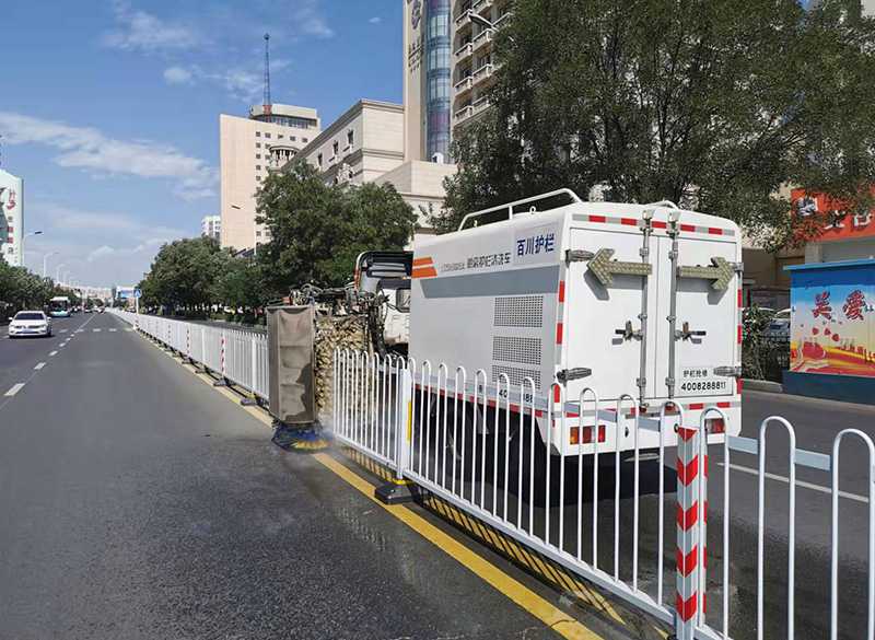 包頭.京式護欄.護欄維護.護欄清洗車 (2).jpg